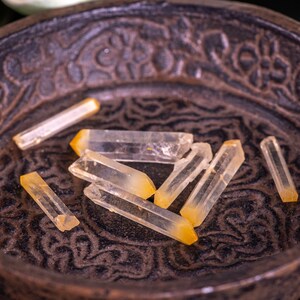 MANGO QUARTZ Crystals - Mini - Crystal Points, Jewelry Making, Healing Crystals, Crystal Grid, E1718