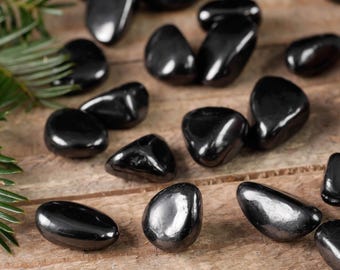 HEMATITE Tumbled Crystals - Mini Natural Meditation Stones, Polished Pocket Rocks for Collections, E0509