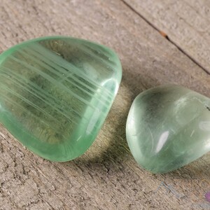 FLUORITE Green Tumbled Crystals - Metaphysical Crystals, Pocket Stones, Healing Crystals, Tumbled Stones, E0962