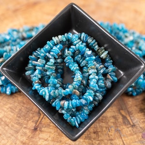 LAPIS LAZULI Healing Crystal Chip Beaded Necklace Boho Jewelry E0822 