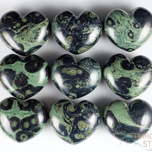 Kamaba Jasper is marbled many shades of green with round green splotches.
Crystals are nature-made therefore each one is unique in appearance.