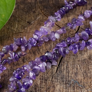 AMETHYST Beaded Necklace - Chip - Crystal Jewelry, Healing Crystals, Jewelry Gift, Statement Necklace, E0811
