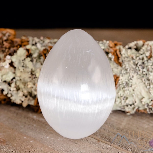 SELENITE Crystal Egg – Home Decor, Crystal Healing, Housewarming Gift, Crystal Egg, E1721