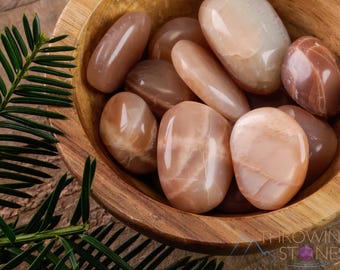 MOONSTONE Peach Tumbled Crystals - Crystal Grid, Mediation Stones, Housewarming Gift, Healing Crystals and Stones - E1118