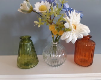 Set of 3 Glass Coloured Vases, Vase for Flowers, Vintage Style Glass Bud Vases, Bud Vase Set, Small Glass Vases