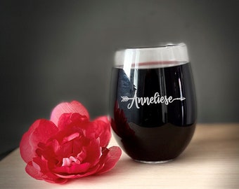 Personalized Etched Monogram Stemless wine Glass, Engraved wine glass, Wedding gifts for couple, Anniversary gifts for husband, Birthday