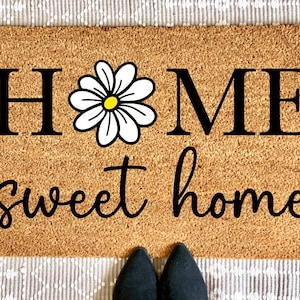 Home Sweet Home Daisy Doormat | Spring Doormat | Spring Porch Decor | Flower Doormat | Floral Doormat | Spring Home Decor | Floral Doormat