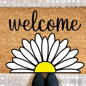 Welcome Daisy Doormat | Spring Doormat | Spring Porch Decor | Flower Doormat | Floral Doormat | Spring Home Decor