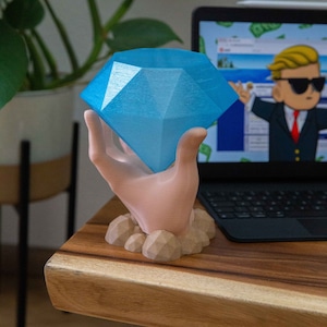 Diamond Hand -  WSB / Wallstreetbets Reddit Mascot / Stonks / GME / Crypto  / Doge / Bitcoin / Ethereum / Safemoon