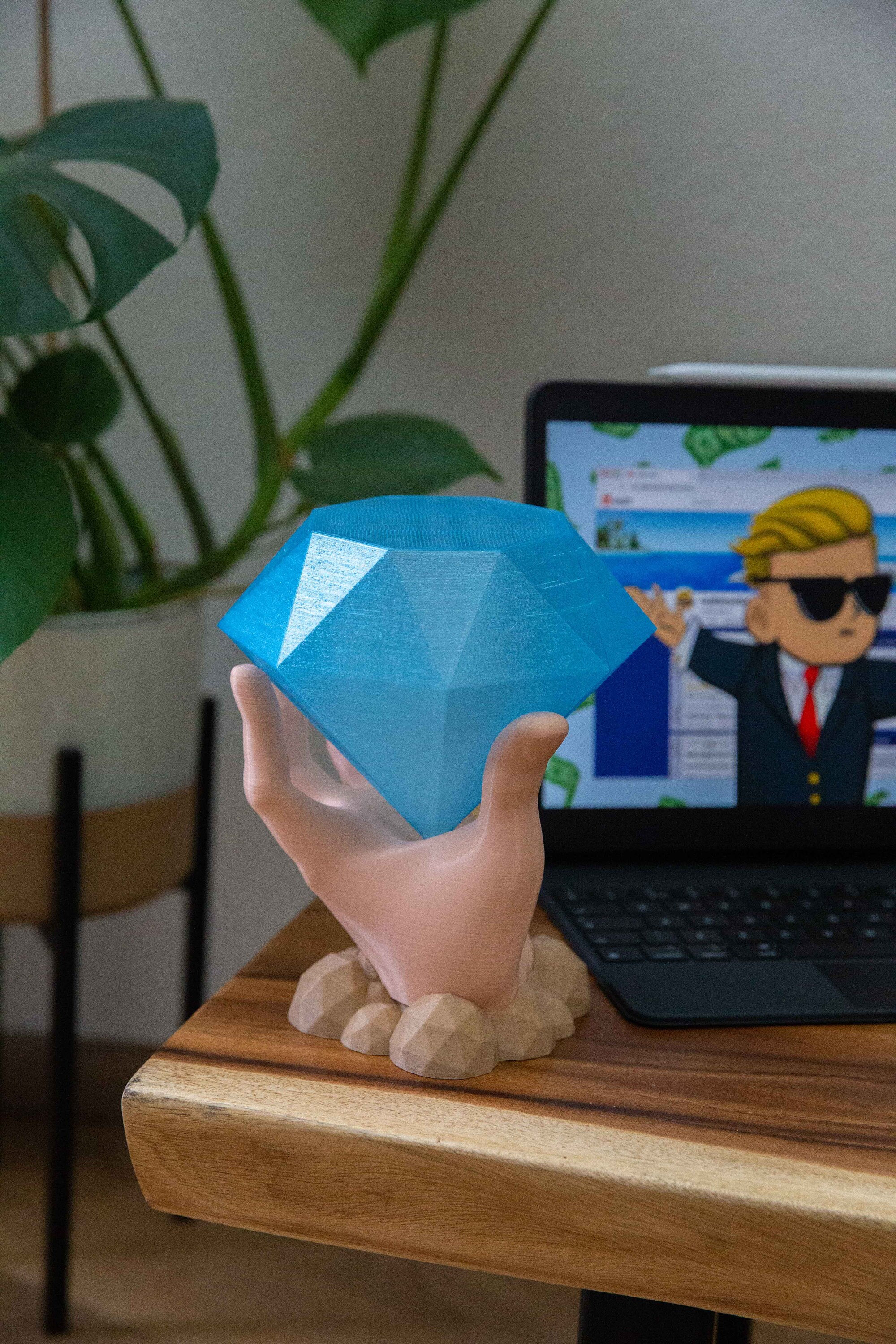 Diamond Hand - WSB / Wallstreetbets Reddit Mascot / Stonks / GME / Crypto /  Doge / Bitcoin / Ethereum / Safemoon - Etsy Denmark