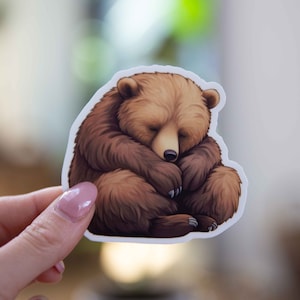 Adesivo Orso addormentato - 3x3 pollici // Adesivo in vinile impermeabile e resistente // Utilizzabile come laptop, adesivo per paraurti e altro ancora!
