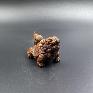 Chinese boxwood hand-carved exquisite rare animal dragon and turtle statue ornaments