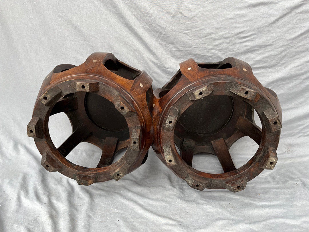 A Pair of Chinese Antique Hand-carved Exquisite Rare A Pair of Chinese Antique Hand-carved Exquisite Rare