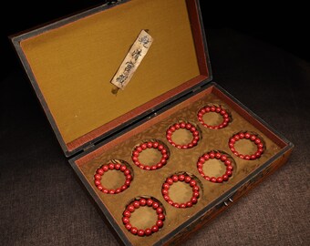 A box of exquisite and rare palace royal collection rare best emperor cinnabar bracelet handmade by Chinese antiques
