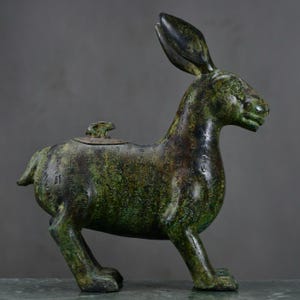 Chinese antique pure handmade exquisite rare bronze rabbit statue ornaments