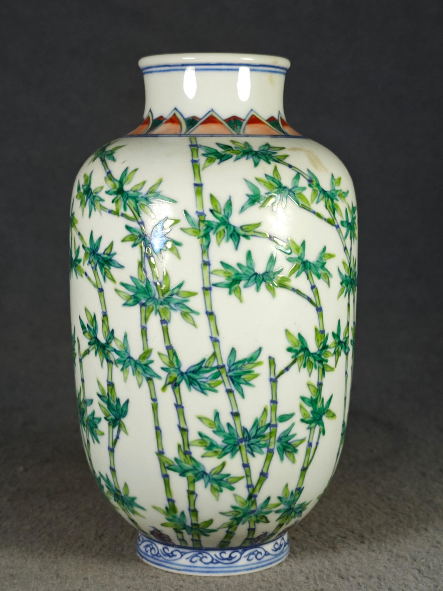 Doucai porcelain - Etsy 日本