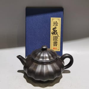 Chinese antique pure hand-painted clay exquisite rare vein pattern teapot purple clay teapot tea set ornaments