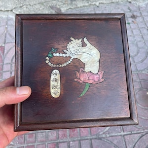 Chinesische antike reine handgeschnitzte exquisite seltene Rosenholz eingelegte Schale Buddha Hand Schmuckschatulle Push-Pull-Box Ornamente
