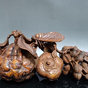Chinese antique hand-carved boxwood &quot;Tian Wang Fa Cai&quot; figurine decoration
