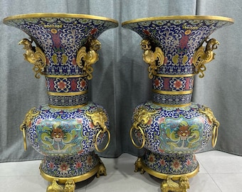 A pair of Chinese antique hand-made large copper-body cloisonné enamel cloisonné cloisonné filigree three-faced beast vases