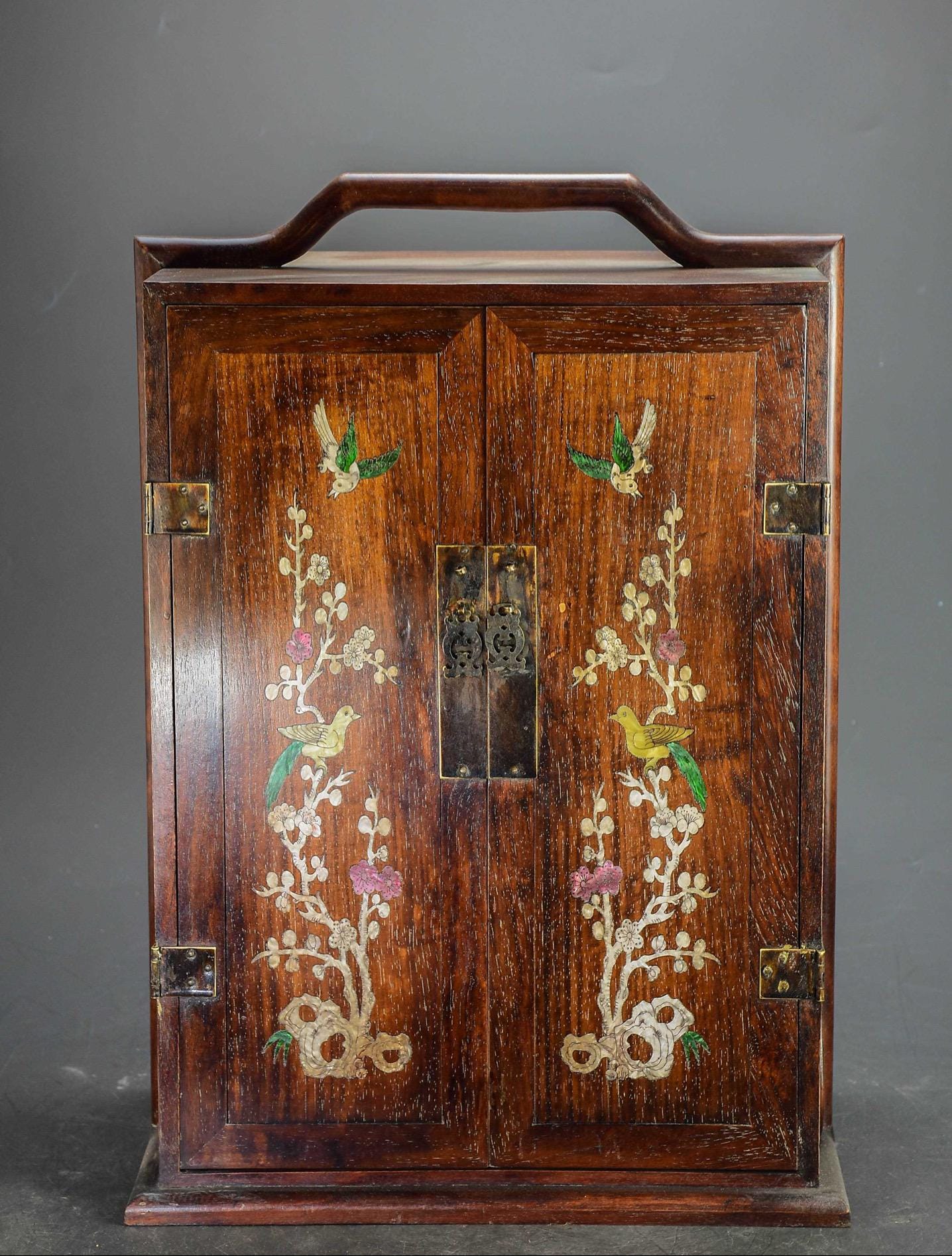 Chinoiserie cabinet - Etsy 日本