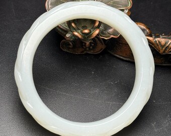Exquisite handmade water flow pattern bracelet carved from Chinese white jade