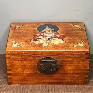 Chinese antique pure hand-carved exquisite rare rosewood inlaid shell thangka storage box jewelry box ornaments