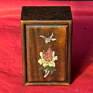 Chinese antique pure hand-carved exquisite rare rosewood inlaid shell flower and bird pattern jewelry box storage box ornaments
