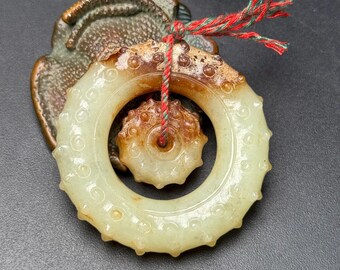 Exquisite handmade Chinese white jade buckle pendant