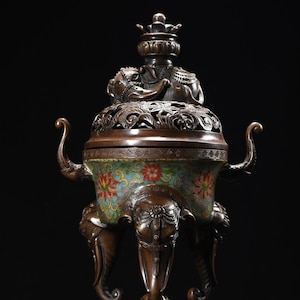 A rare and exquisite handcrafted Chinese antique pure copper cloisonné three-tiered incense burner with a Taiping Elephant pattern