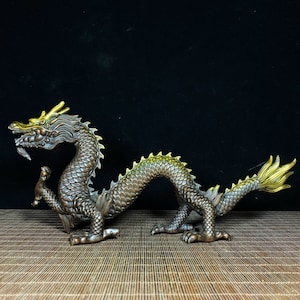 Exquisite and rare gilt copper dragon statue ornaments handmade from Chinese antiques