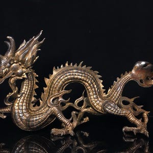 Chinese antique pure handcrafted exquisite rare pure copper dragon zodiac dragon statue ornaments