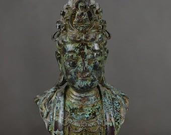 Exquisite bronze Guanyin Buddha statue, handcrafted from Chinese antiques.