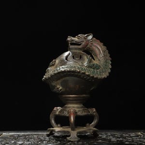 Chinese antique handcrafted exquisite rare pure copper dragon ball incense burner ornaments
