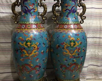Chinese Antique Handcrafted Huge Pair of Exquisite and Rare Copper Tied Cloisonné Enamel Cloisonné Double Dragon Pattern Vase