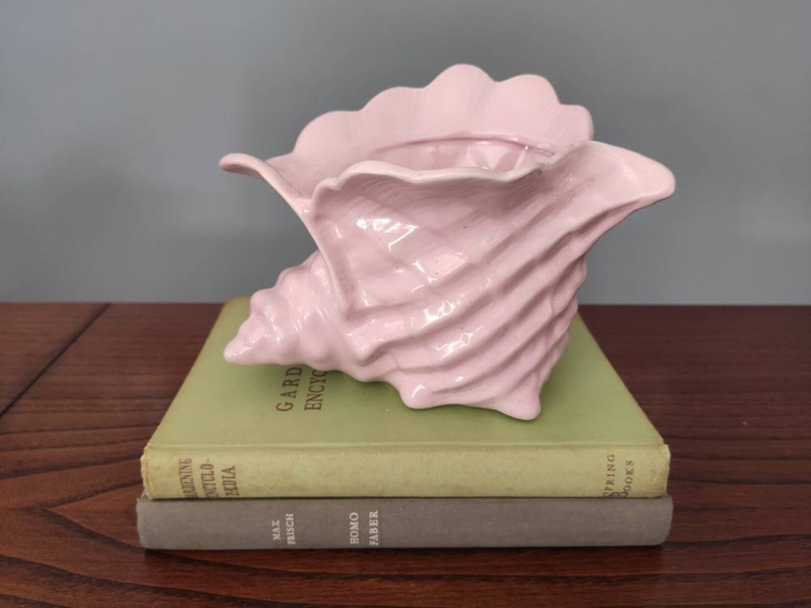 Vintage pink ceramic conch shell vase / seashell planter Etsy