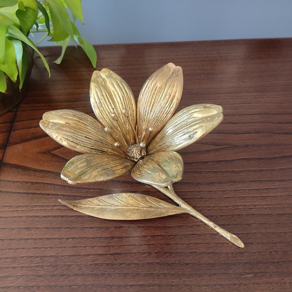 Brass flower figurine with removable petals for ashtrays // vintage brass flower statue // mid-century gold flower // S. Agudo lotus flower