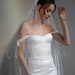 see more listings in the Robe de mariée simple section