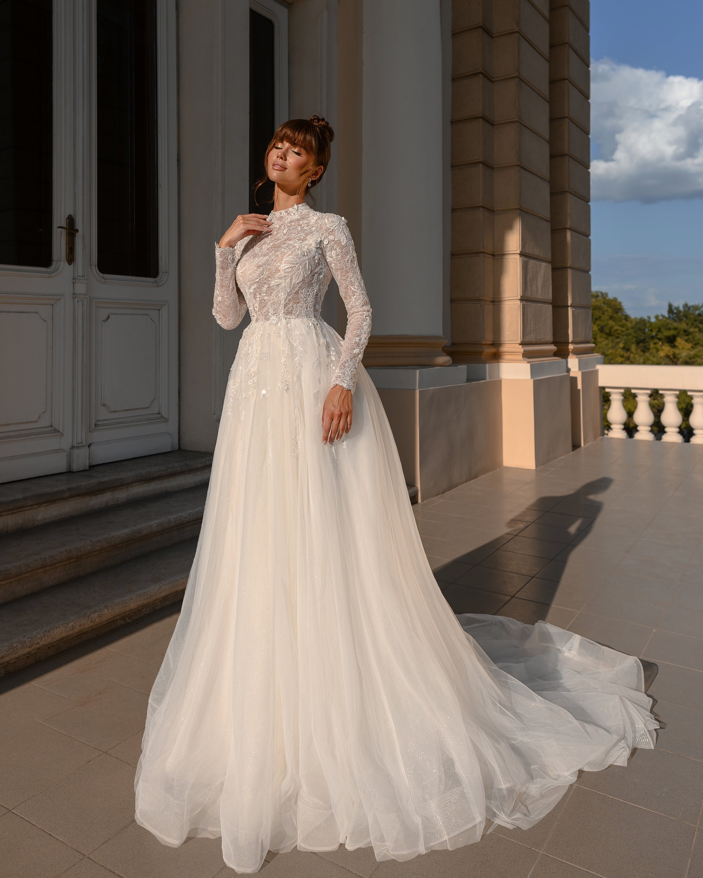 orders store‎ Tulle wedding dress Train long sleeve, Bridal Floral lace  Wedding wedding Long dress, Beach Tulle Unique wedding Dresses dress,  Muslim Removeable wedding Puff dress,Modest Sleeves White Gown wedding  gown,Embroidered dress 