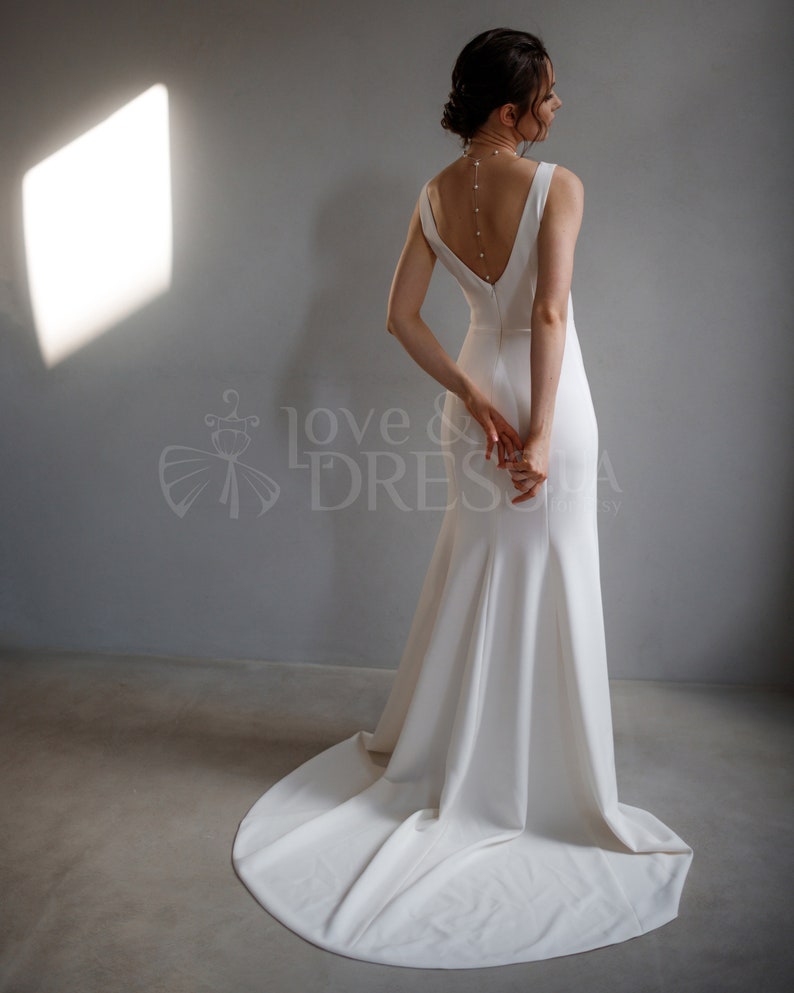 Robe de mariée simple, Robe de mariée sexy en satin, Robe de mariée sirène, Robe de mariée de plage avec fente, Robe de mariée dos nu image 6