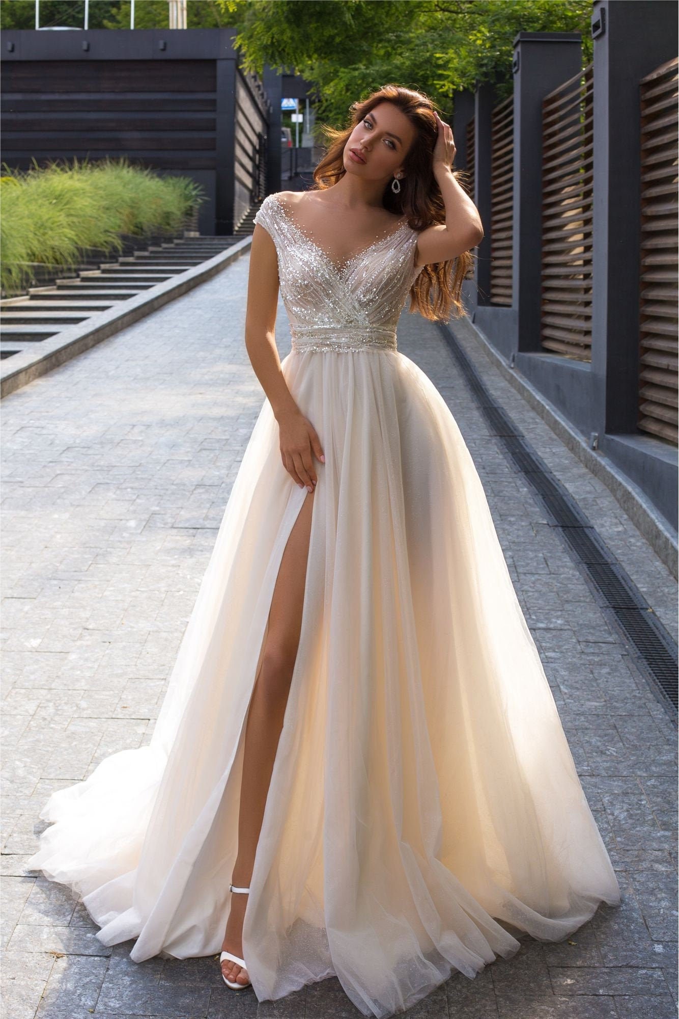 Vestido de novia de tul blanco / vestido de novia bordado a mano