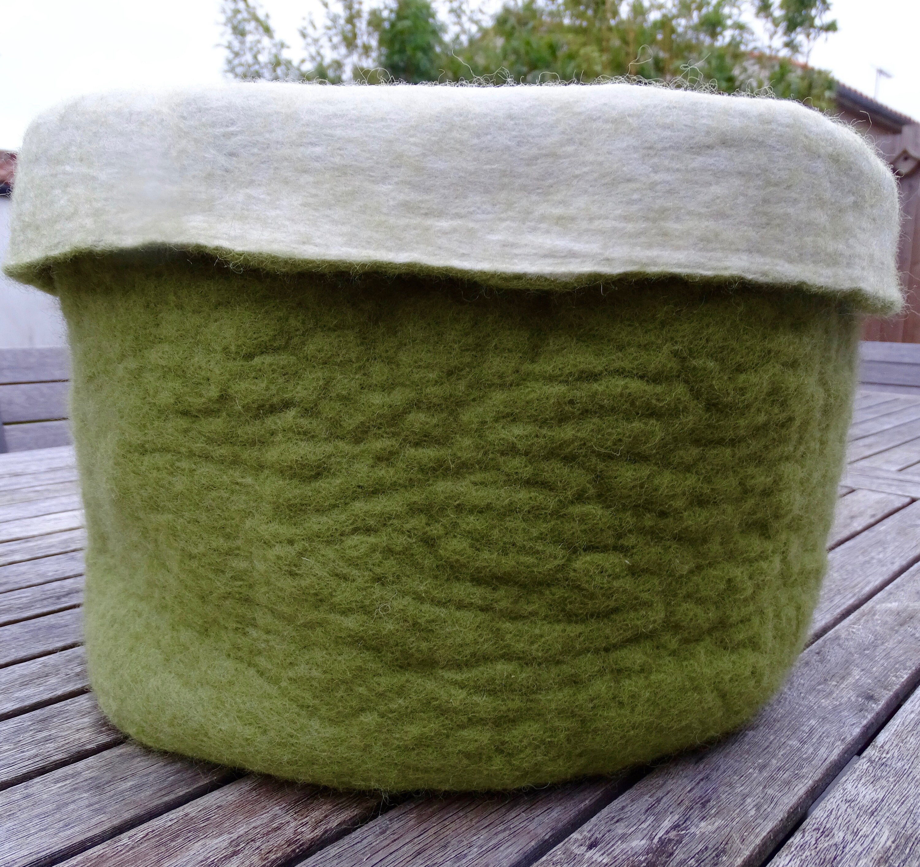 Cache Pot Fait Main en Laine Feutrée Vert
