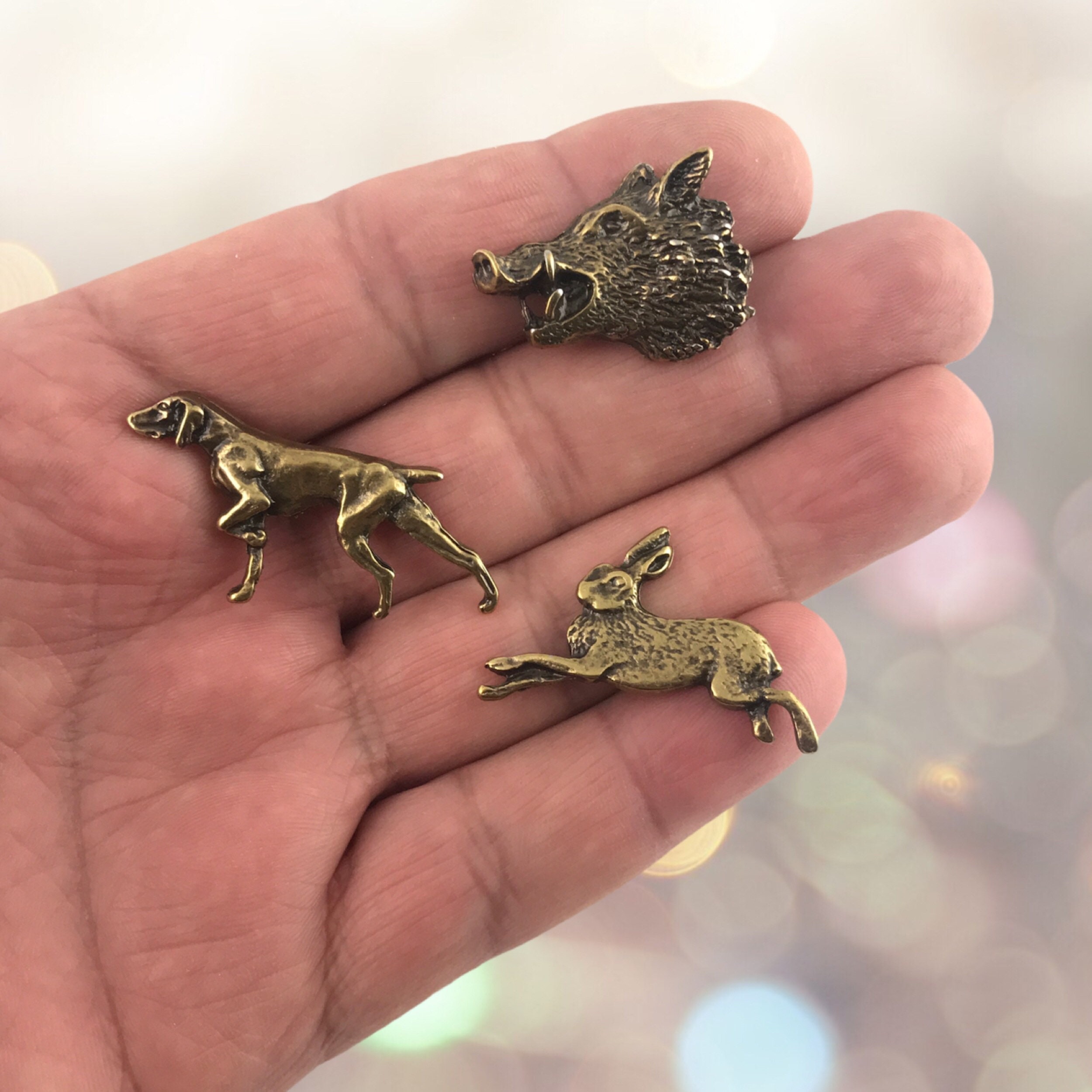 Hunter’s Lapel Brooch Pin Badge Hare Boar Dog Antique Brass