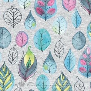 Reststück: Baumwolljersey Stoff hellgrau meliert mit farbenfrohen Federn / Blätter | Fashion Fabrics by Fräulein von Julie; ca. 1,3m