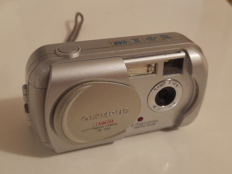 Working digital camera. Camera Olympus C-150. Digital camera. Olympus digital camera from the 1990s. Collection camera. Camera Olympus. image 8