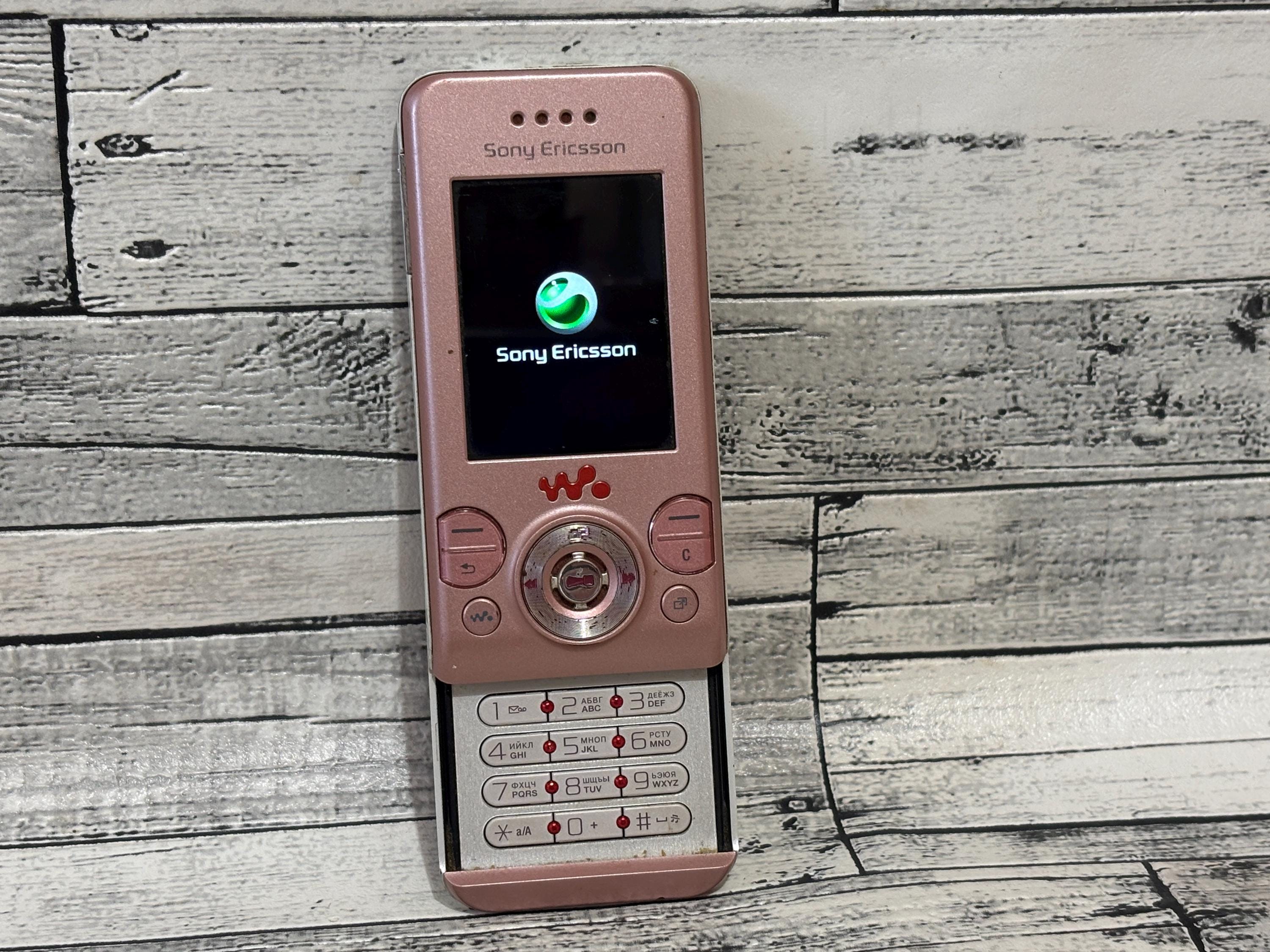 ヴィンテージのソニー・エリクソン W580i ピンク スライダーフォン