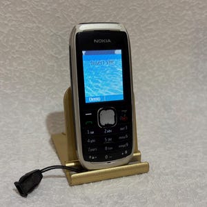 Nokia 1800 Handy, Vintage Handy, klassisches Tastenfeld-Telefon, Funktioniert mit SIM, Retro Mobile Sammlerstück