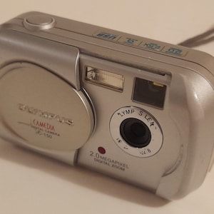 Working digital camera. Camera Olympus C-150. Digital camera. Olympus digital camera from the 1990s. Collection camera. Camera Olympus. image 2