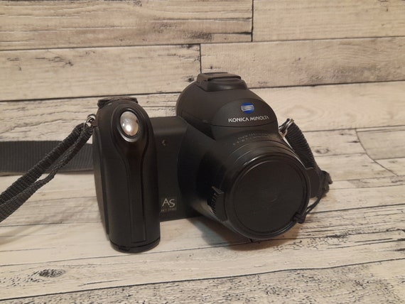Vintage Konica Minolta Dimage Z3: 12x Zoom 4MP Digital Camera - Etsy