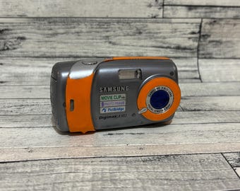 ヴィンテージ オリンパス デジタルカメラ C-860L：1.3MP レトロ